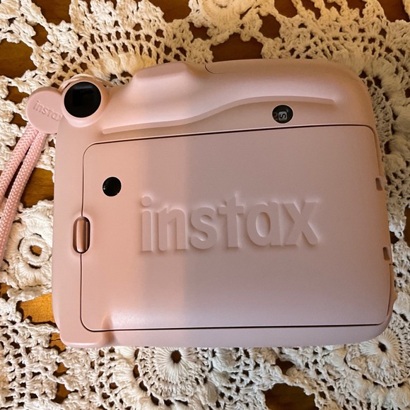 Fujifilm Instax Mini 11 Instant Camera Pink with Holographic Case TESTED Works - Picture 3 of 8